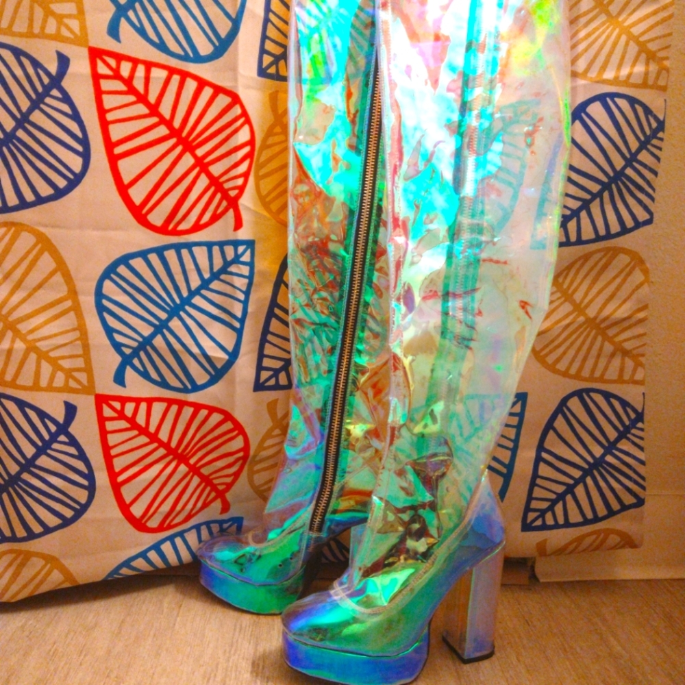 DOLLS KILL clear rainbow iridescent boots sz7
